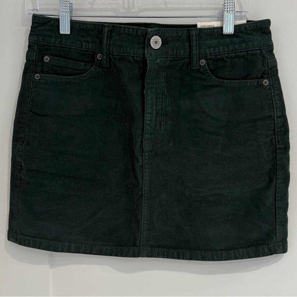 American Eagle Forest Green corduroy stretch mini Skirt